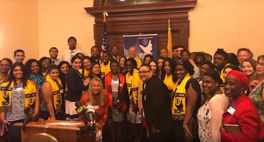 EOF Meets with Legislators in the State Capitol